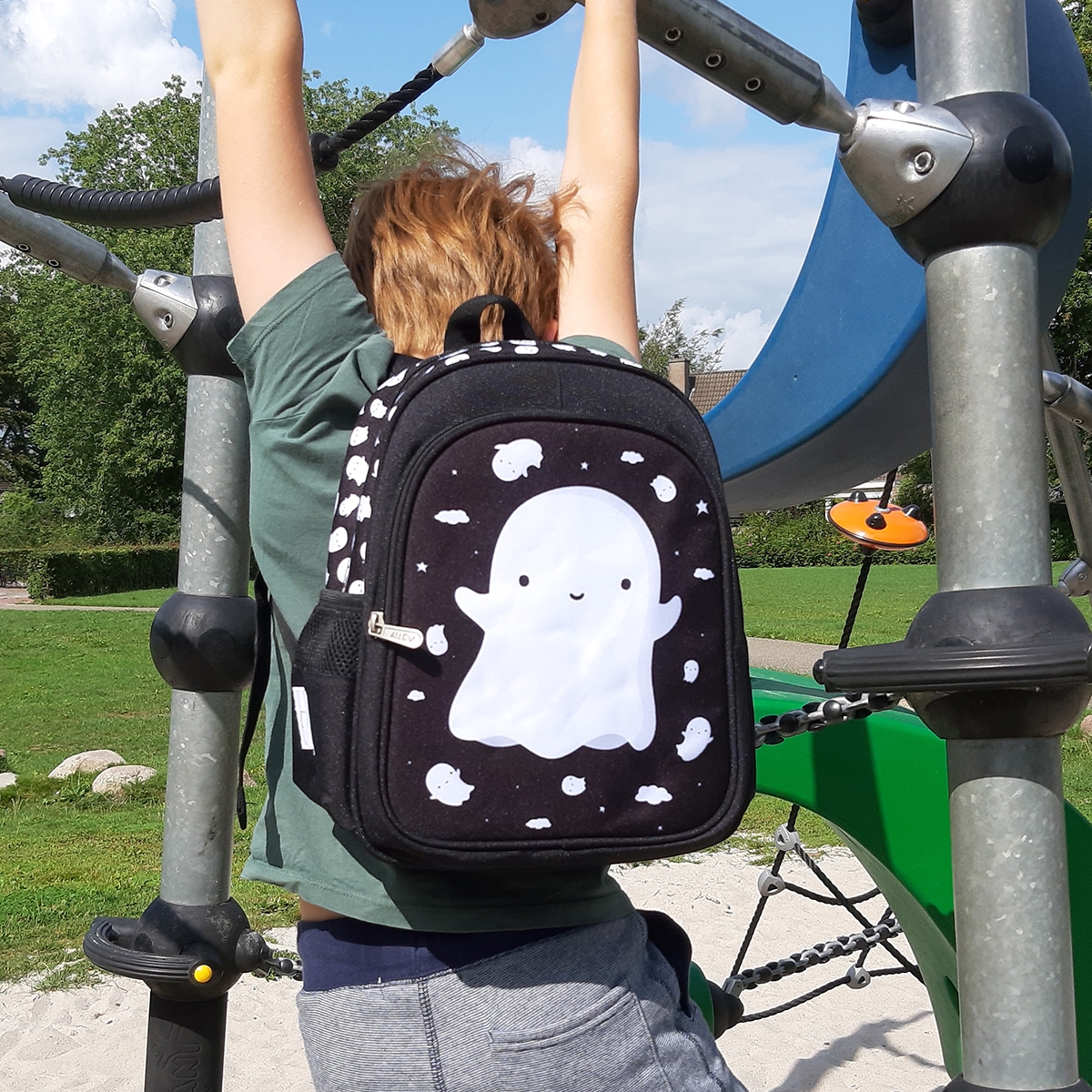 Backpack Ghost